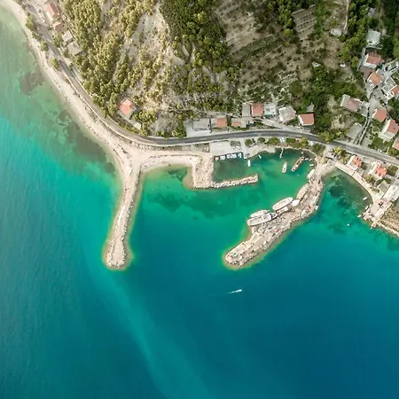 Apartment With 2 Bedrooms In Strozanac With Wonderful Sea View Furnished Garden And Wifi Apartment Podstrana